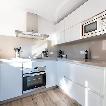 Lovely Sea View With Only 7 Minutes Walk To The Fuengirola וילה El Faro