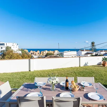 Lovely Sea View With Only 7 Minutes Walk To The Fuengirola El Faro