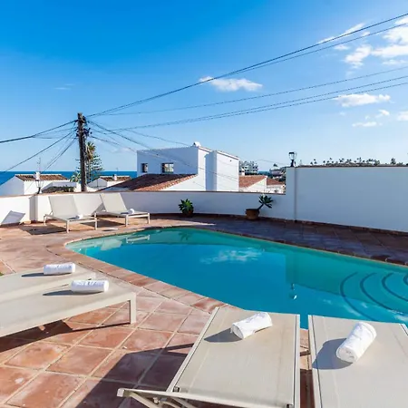 Lovely Sea View With Only 7 Minutes Walk To The Fuengirola וילה El Faro