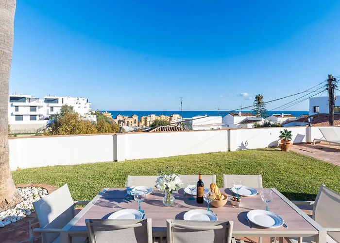 Lovely Sea View With Only 7 Minutes Walk To The Fuengirola El Faro