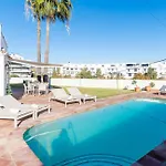 Villa Lovely Sea View With Only 7 Minutes Walk To The Fuengirola