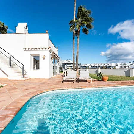 别墅 Lovely Sea View With Only 7 Minutes Walk To The Fuengirola El Faro