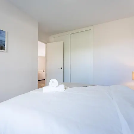 Villa Lovely Sea View With Only 7 Minutes Walk To The Fuengirola El Faro