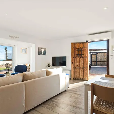 Lovely Sea View With Only 7 Minutes Walk To The Fuengirola El Faro