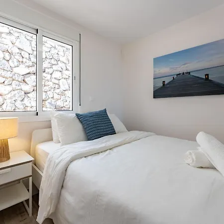 Lovely Sea View With Only 7 Minutes Walk To The Fuengirola El Faro