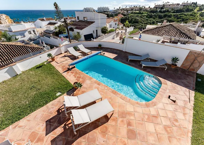 ヴィラ Lovely Sea View With Only 7 Minutes Walk To The Fuengirola El Faro