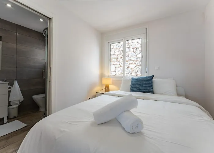 Lovely Sea View With Only 7 Minutes Walk To The Fuengirola *