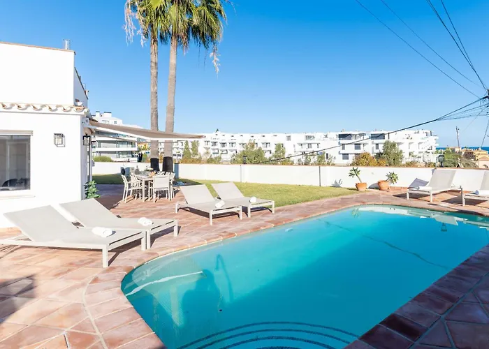 ヴィラ Lovely Sea View With Only 7 Minutes Walk To The Fuengirola