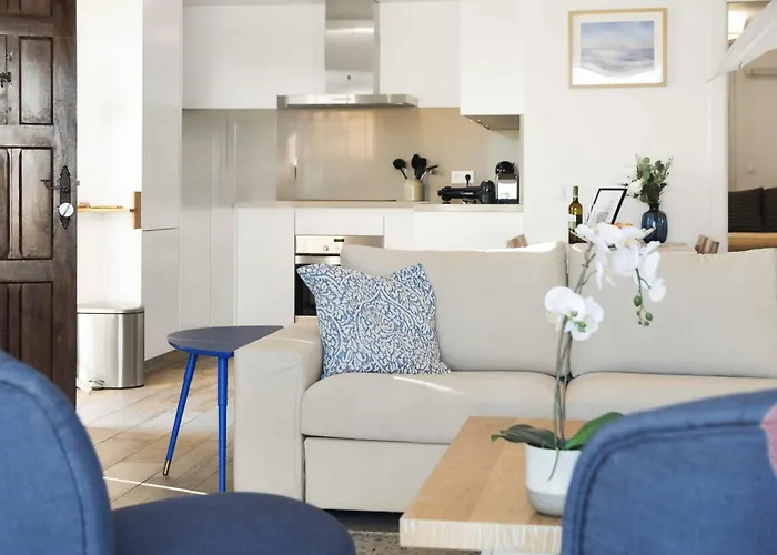 Villa Lovely Sea View With Only 7 Minutes Walk To The Fuengirola *