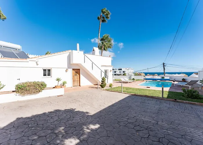 Lovely Sea View With Only 7 Minutes Walk To The Fuengirola El Faro