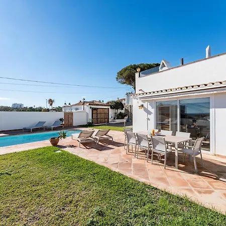 Lovely Sea View With Only 7 Minutes Walk To The Fuengirola