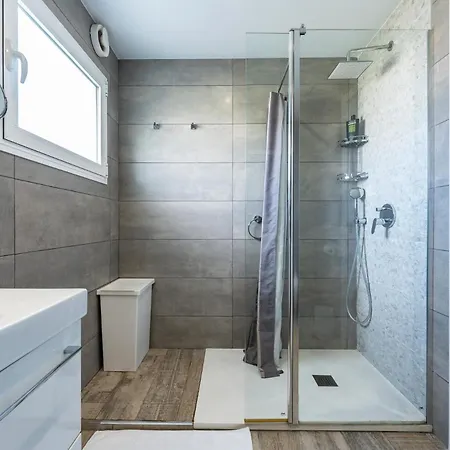 Lovely Sea View With Only 7 Minutes Walk To The Fuengirola